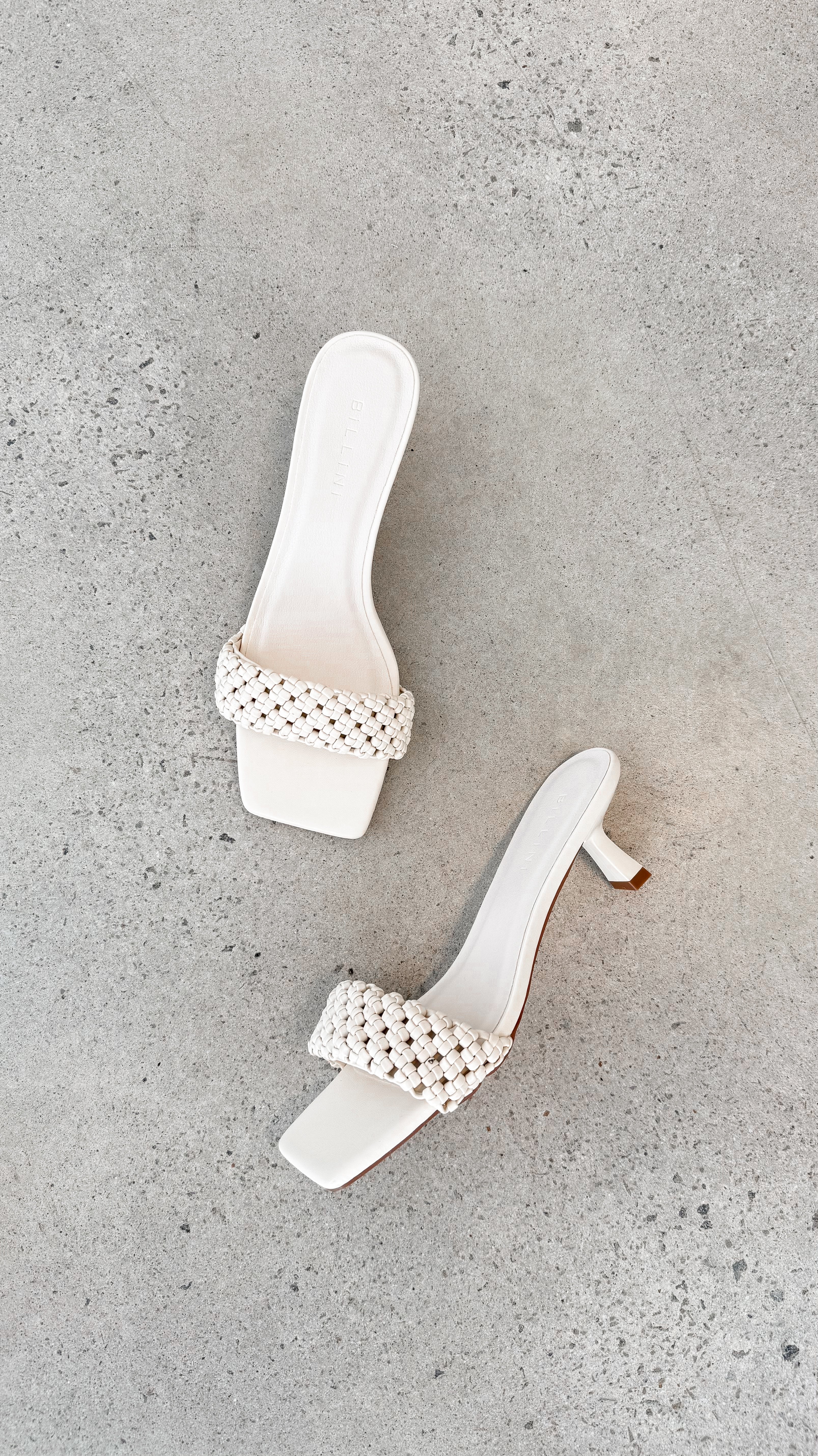 Michelle Heel - Bone